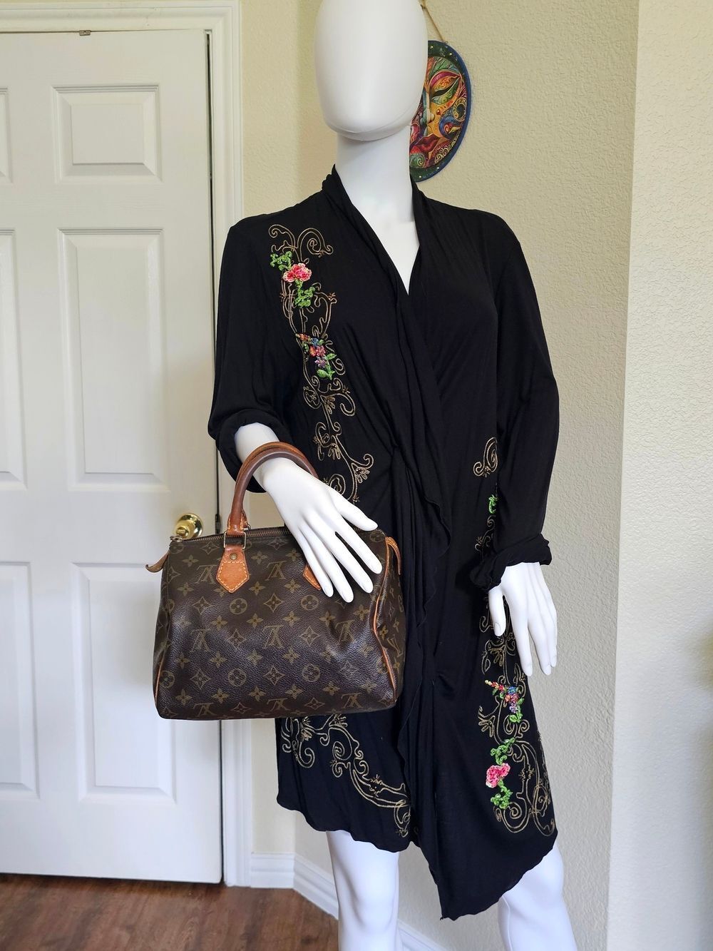 Vintage Louis Vuitton Speedy 25 Monogram Handbag